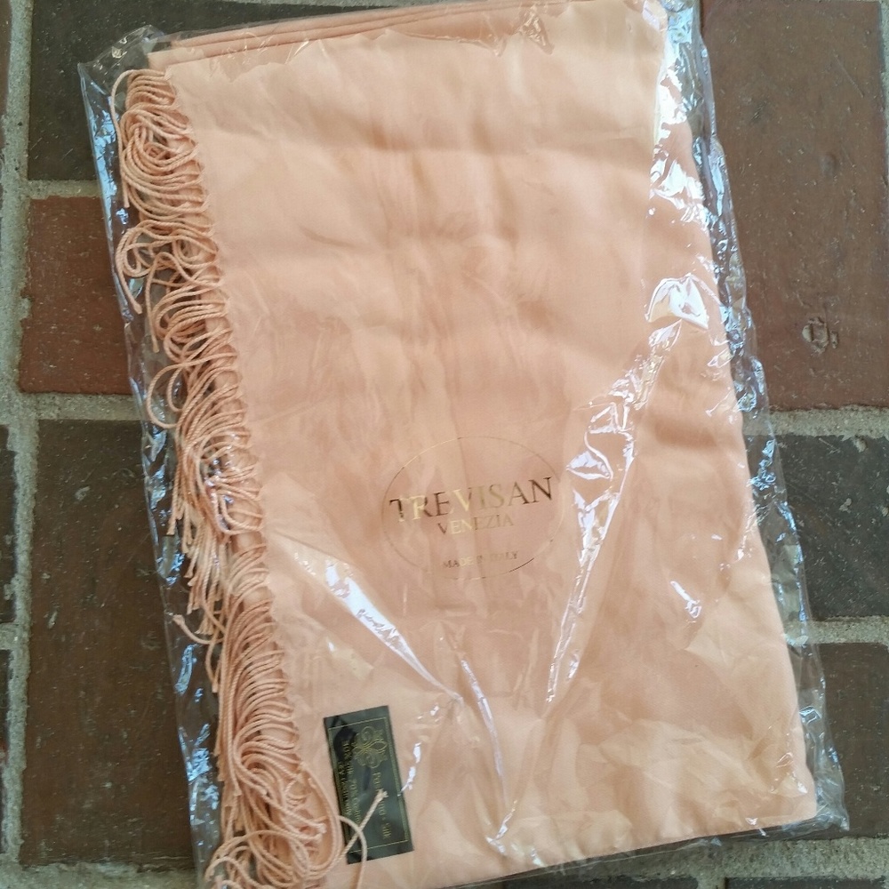 New Peach Cashmere/Silk Pashmina